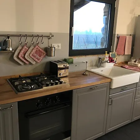 Casa Vacanze La Vigna * 洛尼戈